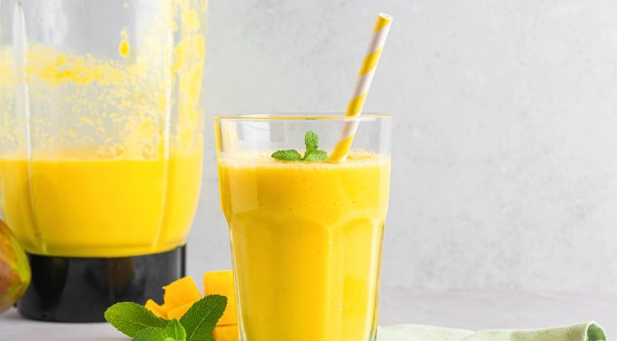 „Owoc bogów”. Niweluje zmarszczki niczym botoks. Wystarczy szklanka dziennie