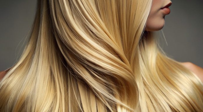 Ta odżywka uratuje mocno wypadające włosy. Zawiera potężną dawkę biotyny i kofeinę