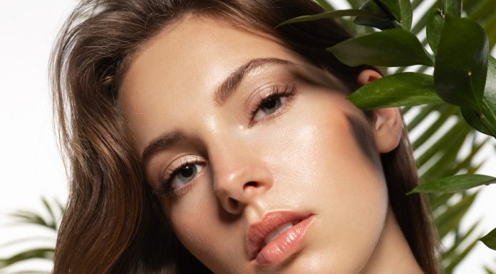 Trzy znakomite kremy korygujące – efekt porcelanowej cery bez maski