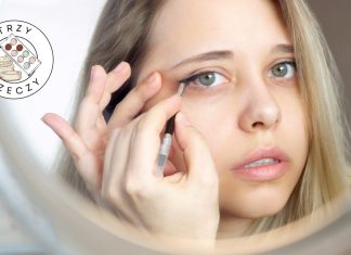 Jak namalować kreskę eyelinerem na opadającej powiece? Ten sposób sprawdzi się za każdym razem