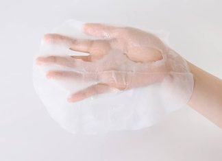 „Jedwabne rękawiczki” w tydzień dadzą efekt nowej skóry na dłoniach. Efekt powala