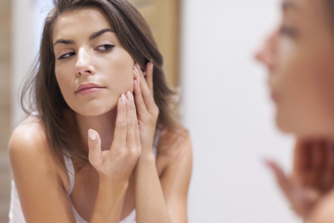 Trzy dobre kosmetyki do twarzy z olejem CBD. Intensywnie nawilżają i regenerują skórę