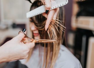 Ta fryzura nada objętości cienkim włosom. Króluje w trendach na wiosnę