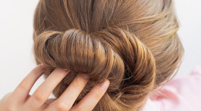 To najmocniejsza wcierka zagęszczająca włosy. Bomba, która ma 100 proc. czystej biotyny