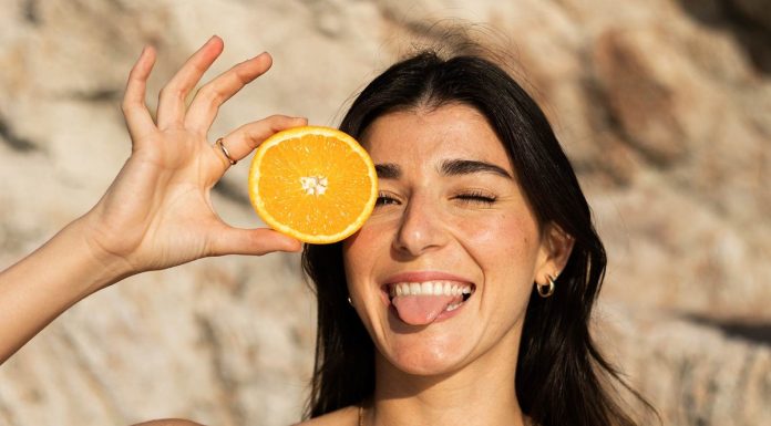 Opalenizna bez słońca? Tak! Poznaj skuteczne i bezpieczne sposoby na naturalny efekt muśnięcia słońcem