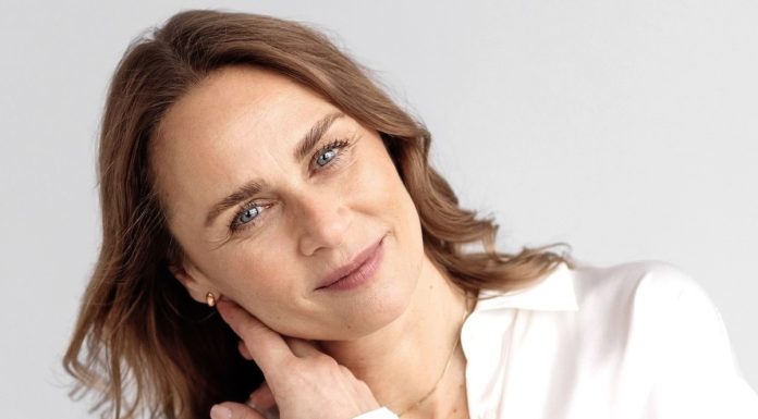 Piękno zaczyna się od troski – nowa linia do oczyszczania UZDROVISCO. AMINO HYDRATION – przełom w nawilżaniu!