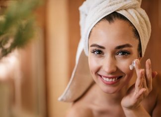 Najlepszy krem ochronny do twarzy – TOP 5 produktów, które wzmocnią barierę hydrolipidową Twojej skóry