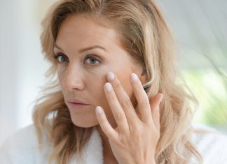 Trzy kosmetyki z czynnikami wzrostu, które aktywnie odmładzają skórę