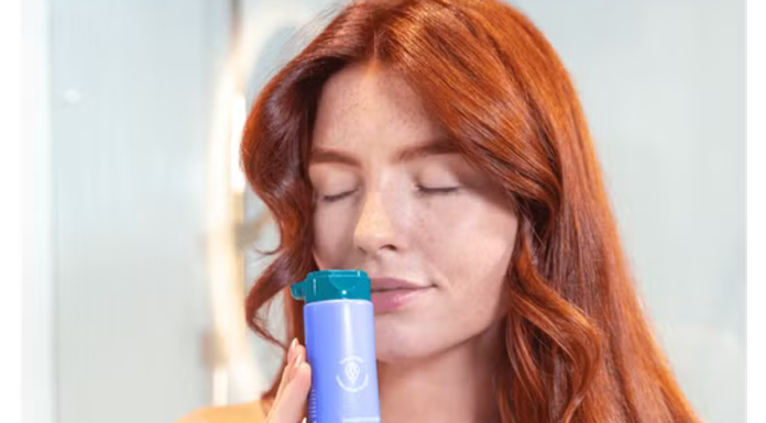 Pięć świetnych odżywek z keratyną, które odbudują zniszczone włosy. Koniec z łamaniem się i puszeniem