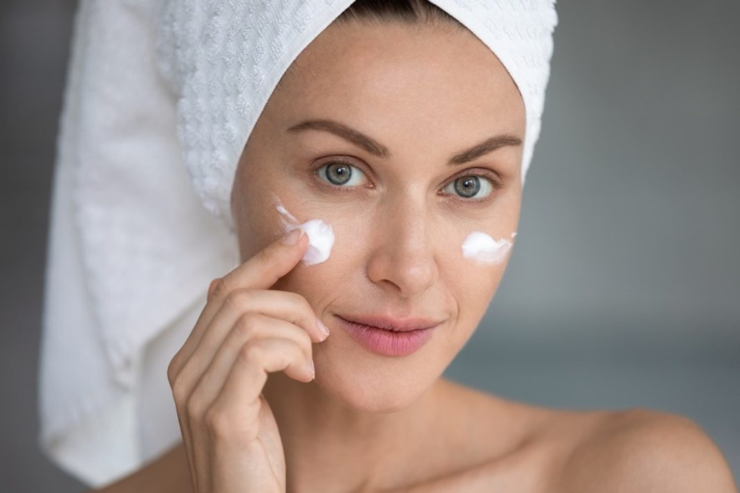 Krem na noc z komórkami macierzystymi zadziała jak detoks. Twoja cera będzie wdzięczna