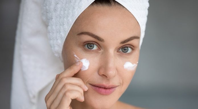 Krem na noc z komórkami macierzystymi zadziała jak detoks. Twoja cera będzie wdzięczna