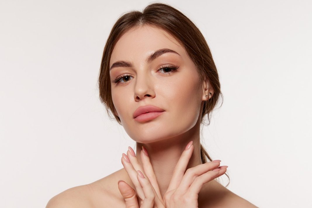 Ta terapia kwasowa wygładza twarz jak mikrodermabrazja. Przebarwienia znikają!