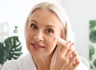 Trzy kremy pod oczy z odmładzającym peptydem miedziowym. Z nimi zapomnisz o kurzych łapkach