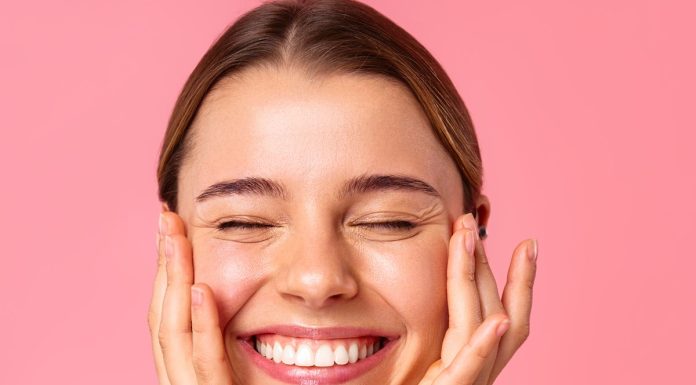 Viralowe serum z egzosomami rozluźnia mięśnie jak botoks