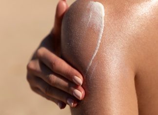 Zregeneruj skórę tym balsamem, a opalenizna dłużej się utrzyma