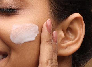 Moc ceramidów na dobranoc. Ten krem to prawdziwy bestseller. Znika w półek