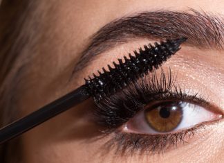 Ten tusz optycznie powiększa oczy i podkreśla spojrzenie. „Odkąd go mam nie doczepiam rzęs!”