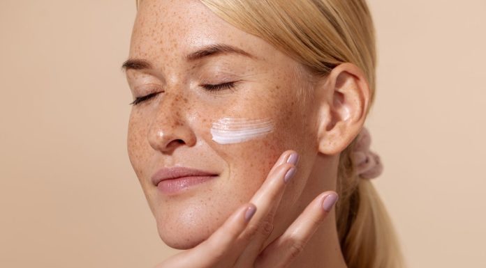 TOP 5 kremów do cery trądzikowej – najlepsze kremy