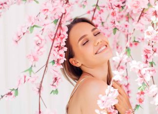 Japońska ceremonia hanami w Twojej łazience. Zanurz się w The Ritual of Sakura