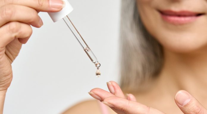 Te sera wykorzystują technologię egzosomów dla odmłodzenia skóry. Są inspirowane zabiegami medycyny estetycznej