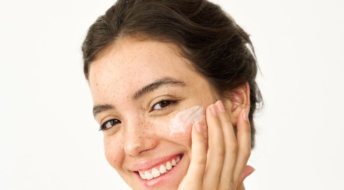 Polskie dermokosmetyki podbijają TikToka. Hit wśród dermatologów i influencerek