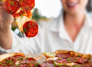 „Sześć dni jadłam zdrowo, siódmego grzeszyłam. To zrujnowało mi życie”