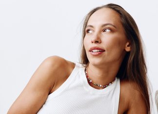 Najlepsze samoopalacze do ciała. Dają efekt muśniętej słońcem skóry